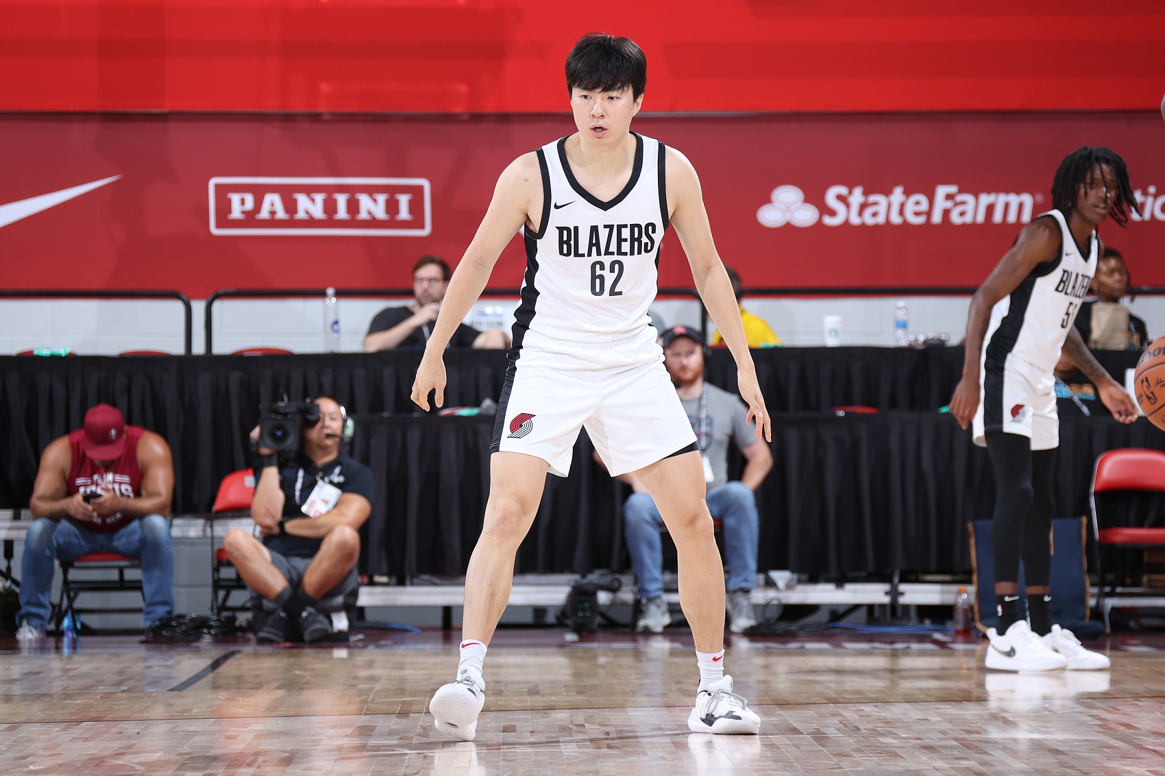李贤重：今夏最后一次冲击NBA，马刺总经理主动邀约