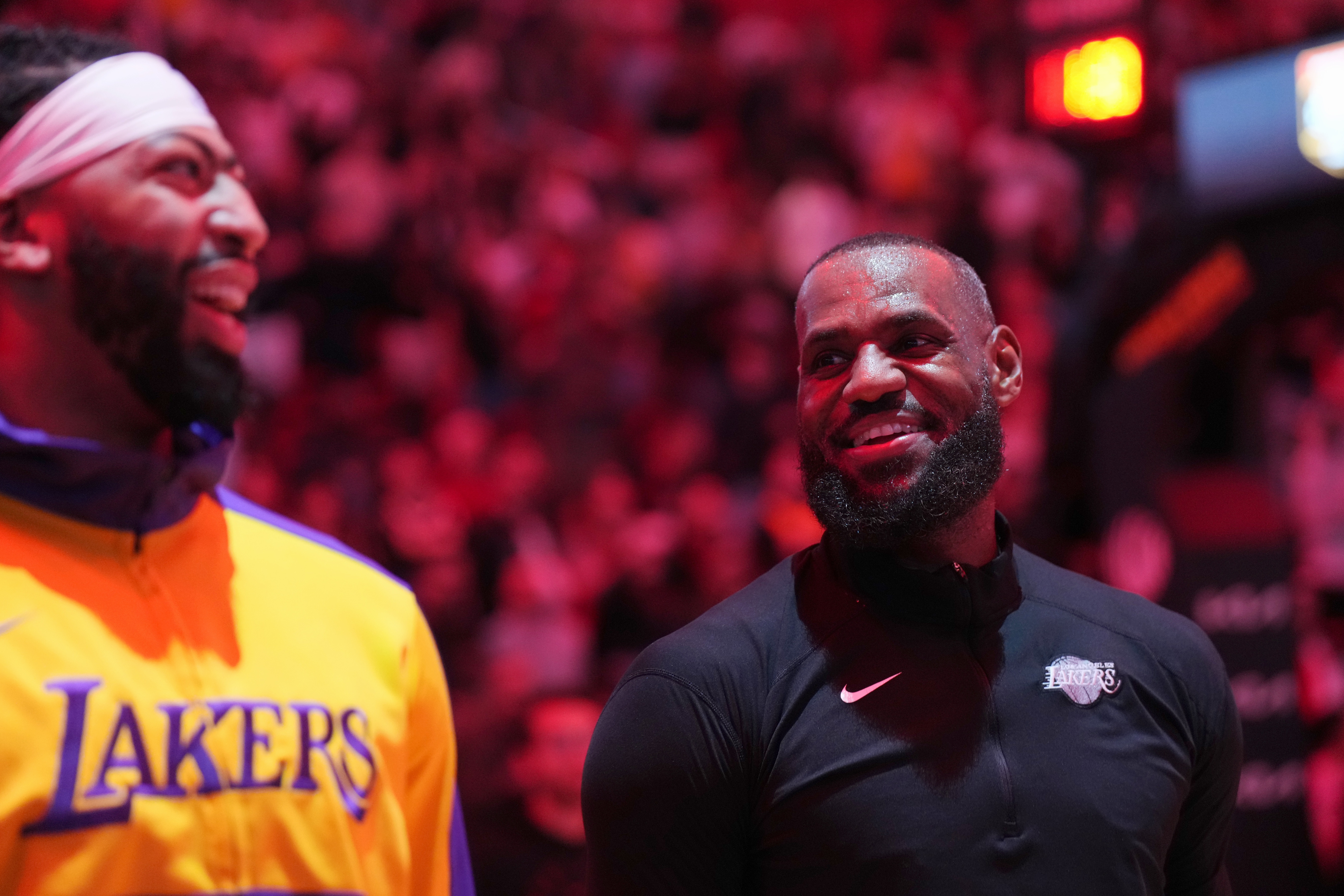 ESPN名记曝勇士招募詹姆斯内幕：前提是先得到戴维斯