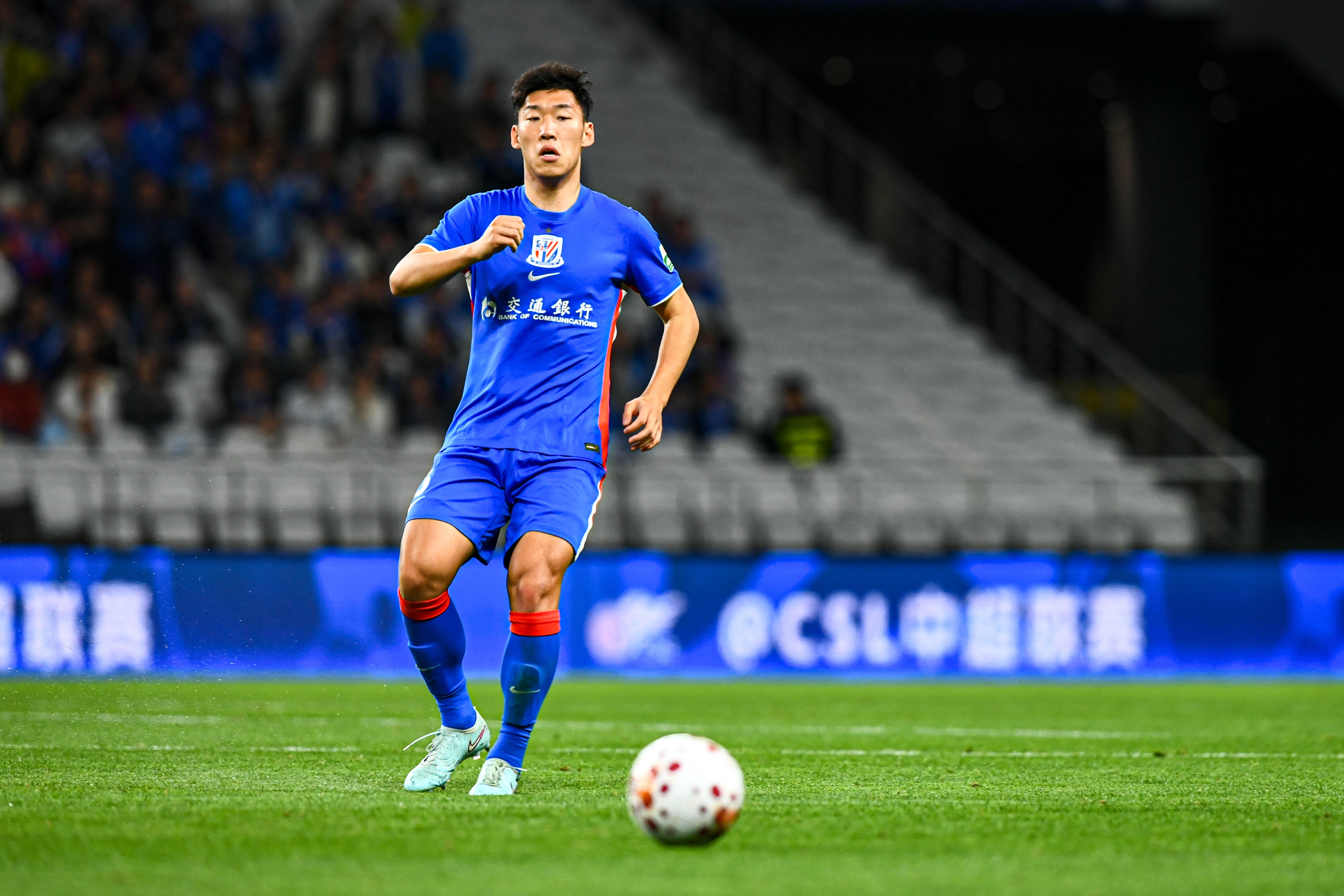 朱辰杰出战成疑 申花中卫储备仅剩杨帅李松益 朱辰杰出战成疑 申花中卫储备仅剩杨帅李松益