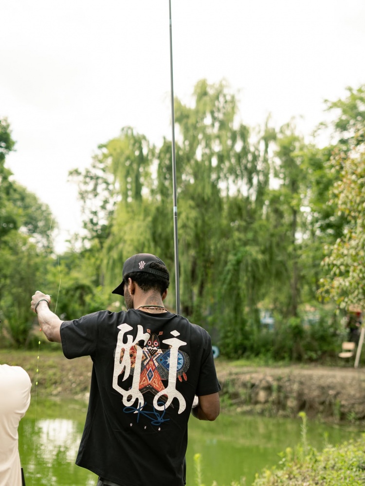 中国行等各种活动+训练！欧文更新社媒晒照：繁忙的夏天