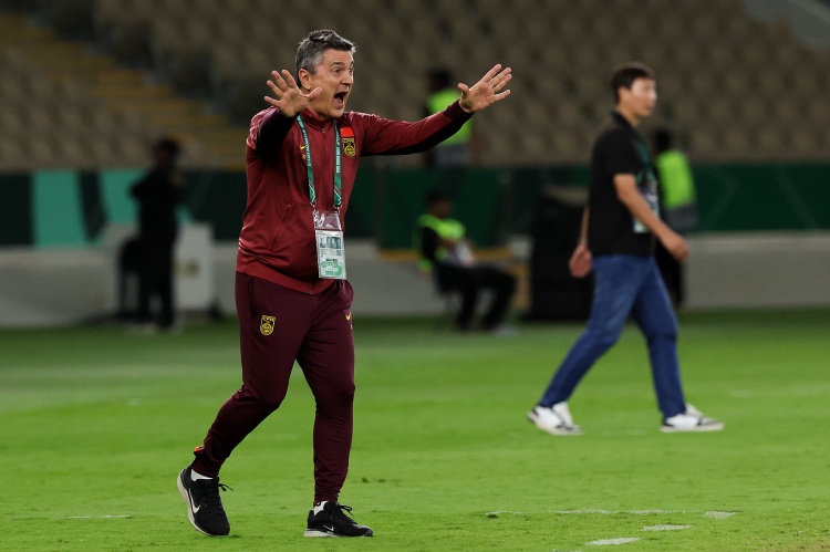 足球报:男足亚运队首战朝鲜瞄准开门红,此次底线是八强 足球报:男足亚运队首战朝鲜瞄准开门红,此次底线是八强