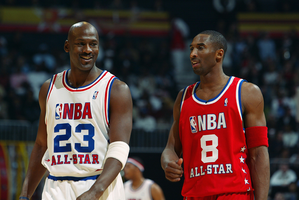 阿里纳斯:科比拿三连冠后媒体为了保护乔丹而贬低科比 阿里纳斯:科比拿三连冠后媒体为了保护乔丹而贬低科比